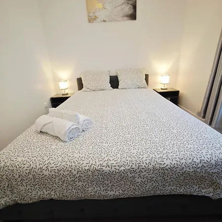 Notre Dame In Latin Quarter Stylish Flat For 6 Parigi