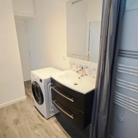 Notre Dame In Latin Quarter Stylish Flat For 6 Apartment